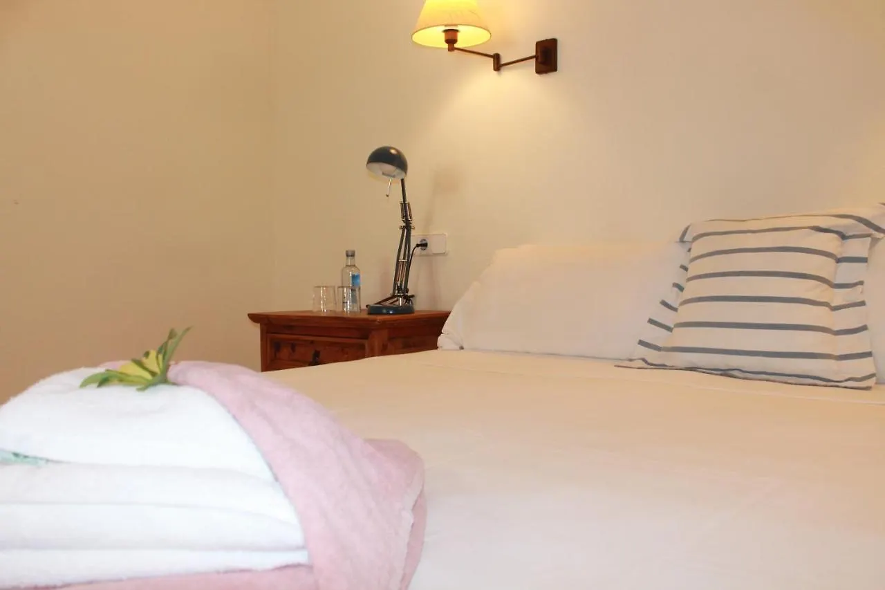 Hotel Rural Nou Dalt Muntanya Orient 3*,  España